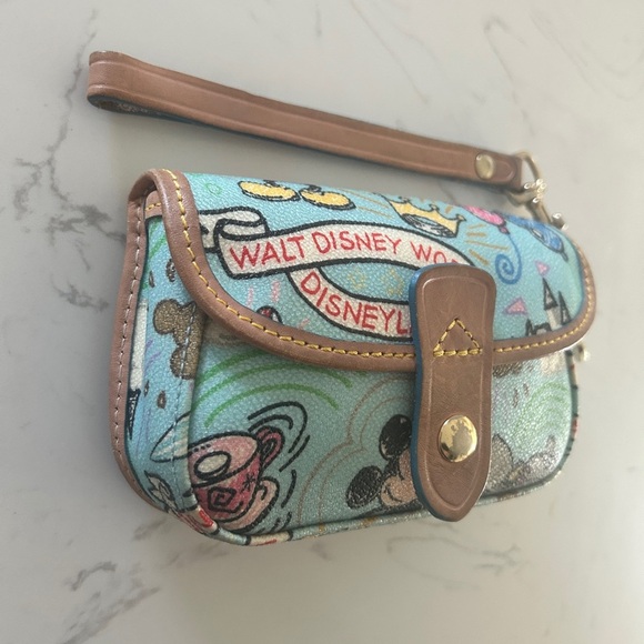 Dooney & Bourke Disney Parks Wristlet, RARE Blue Sketch Pattern - Picture 5 of 13
